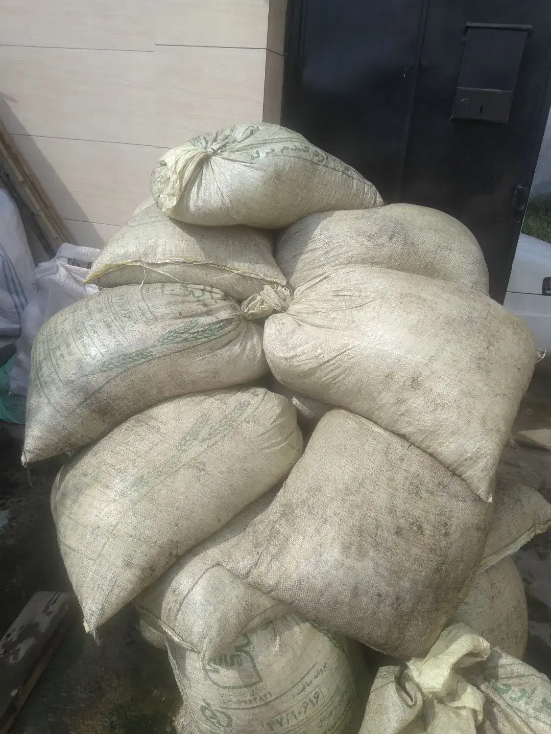 کود حیوانی|خدمات باغبانی و درختکاری|لاهیجان, بوجایه|دیوار