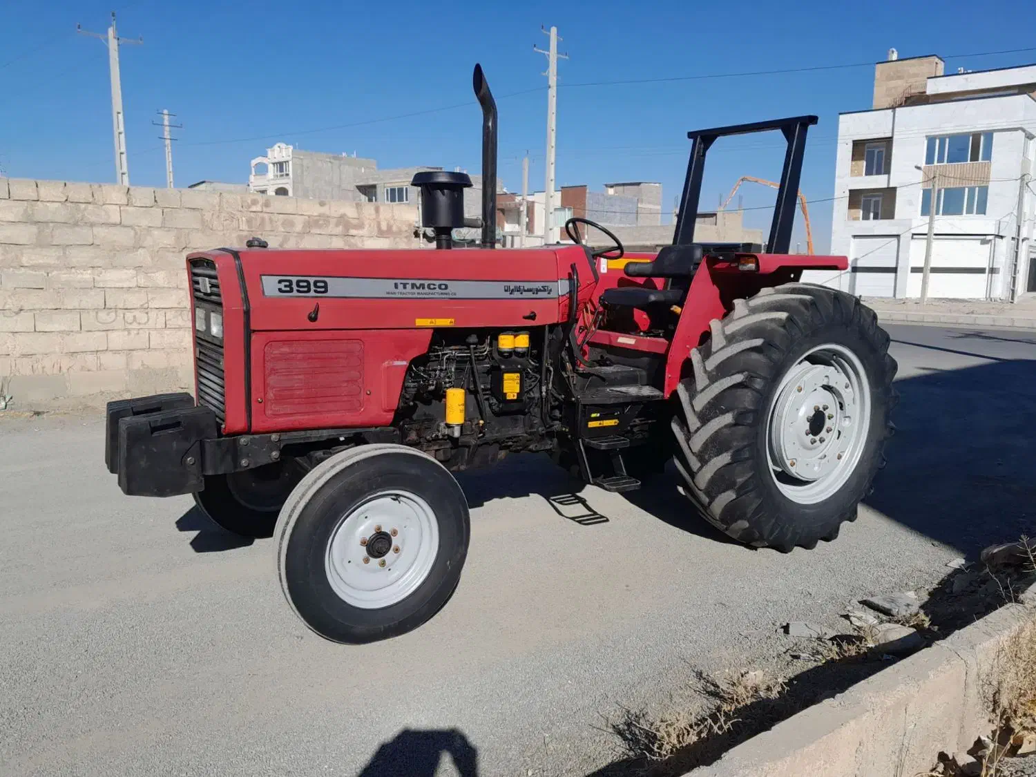 تراکتور فرگوسن شش تک مدل ۸۹ پمپ کوچک|خودرو سنگین|قروه, |دیوار