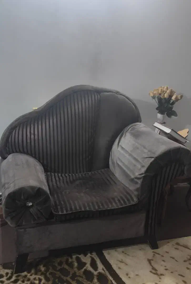 مبل دست دوم ولی سالم|مبلمان خانگی و میز عسلی|قائم‌شهر, |دیوار