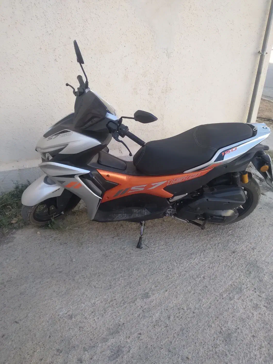 موتور آیروکس|موتورسیکلت|صدرا-فارس, فاز ۲|دیوار