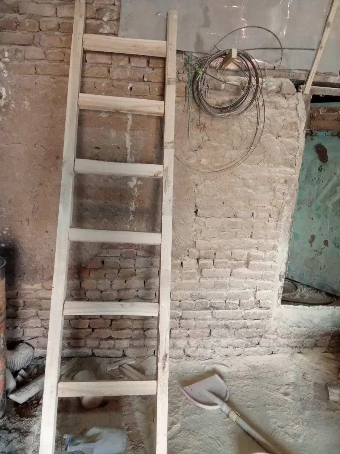 ساخت صنایع چوبی|خدمات پیشه و مهارت|مرند, |دیوار