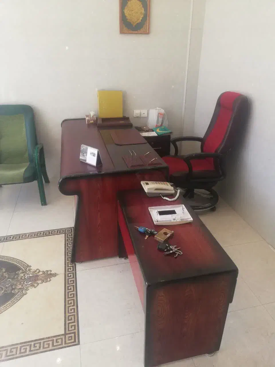 میز و صندلی مدیریتی|دفتر کار|پرند, فاز ۰|دیوار