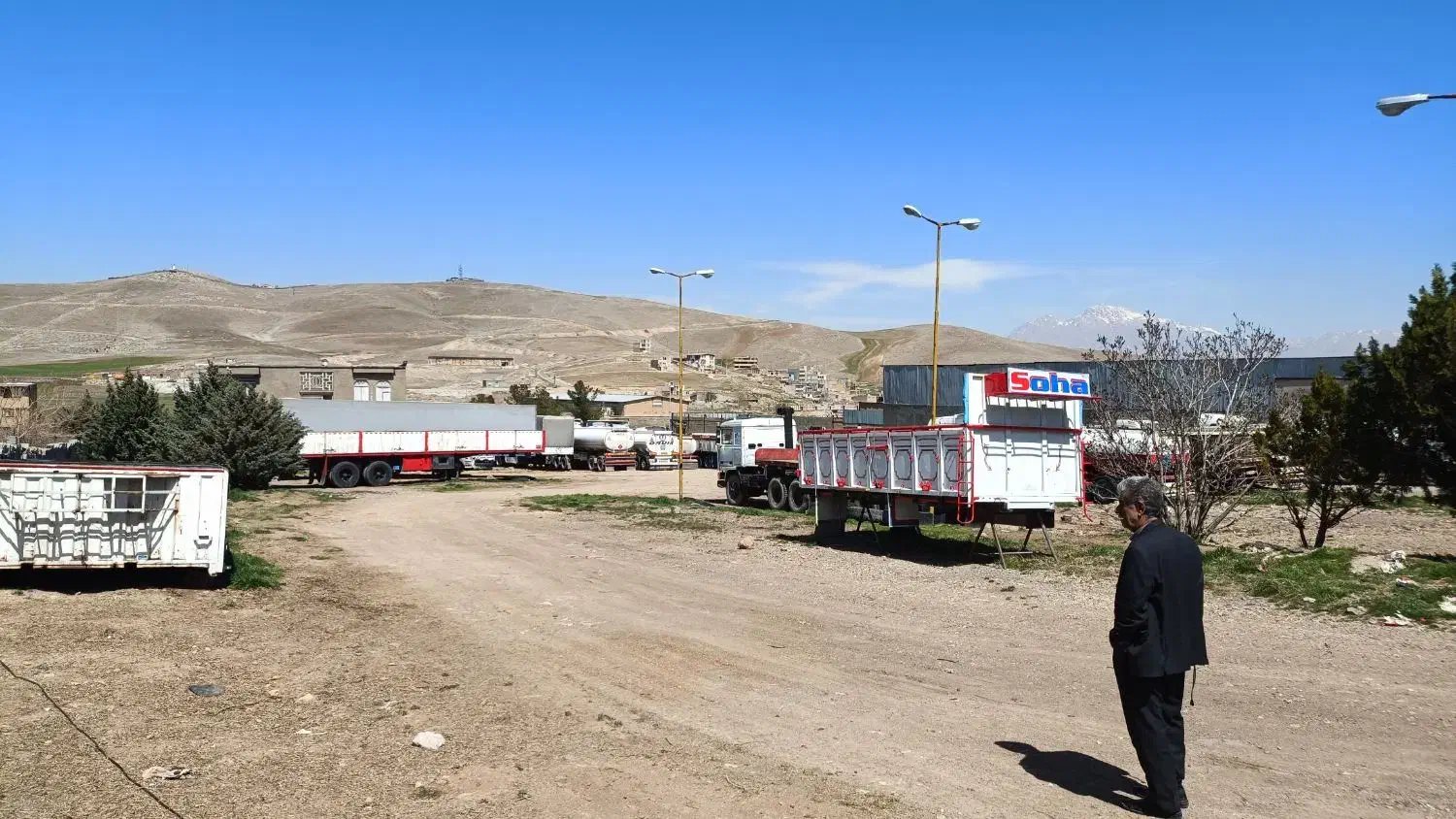 زمین تجاری ۸۴۱۰ متری میدان آزادگان|فروش دفتر صنعتی، کشاورزی، تجاری|کرمانشاه, |دیوار