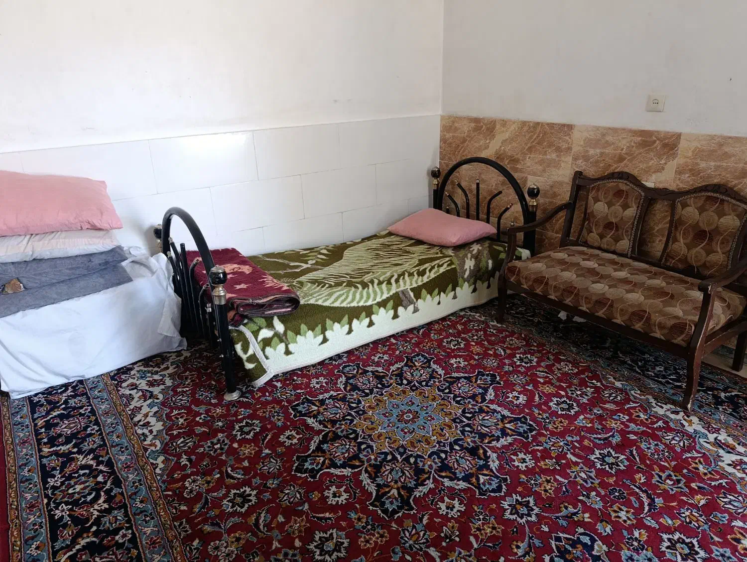 سوییت در مجاورت فضایی سبز و آرام|اجارهٔ کوتاهمدت آپارتمان و سوئیت|سمنان, |دیوار