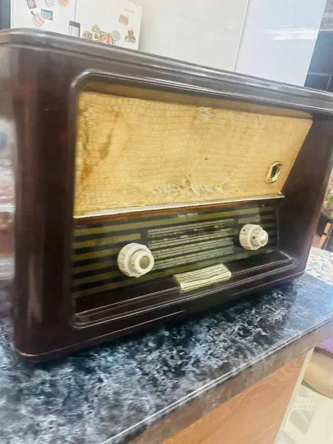 رادیو لامپی المونا عتیقه|کلکسیون اشیاء عتیقه|تهران, شهرک مخابرات|دیوار