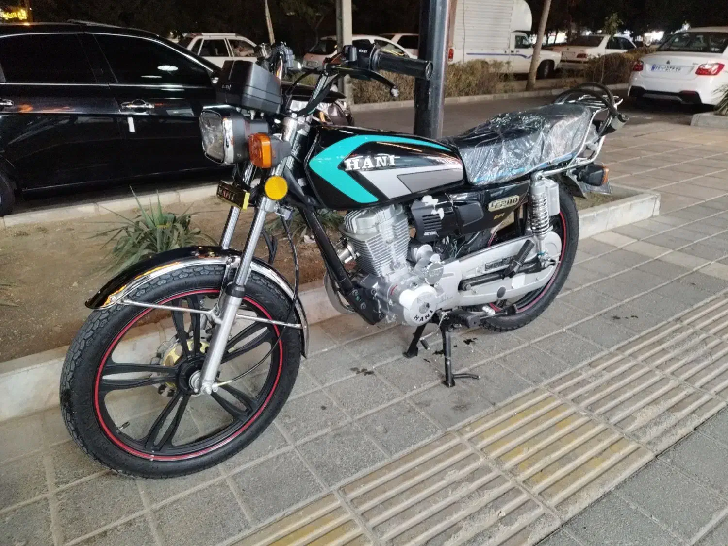 هندا200مدل1403|موتورسیکلت|مشهد, کارمندان دوم|دیوار