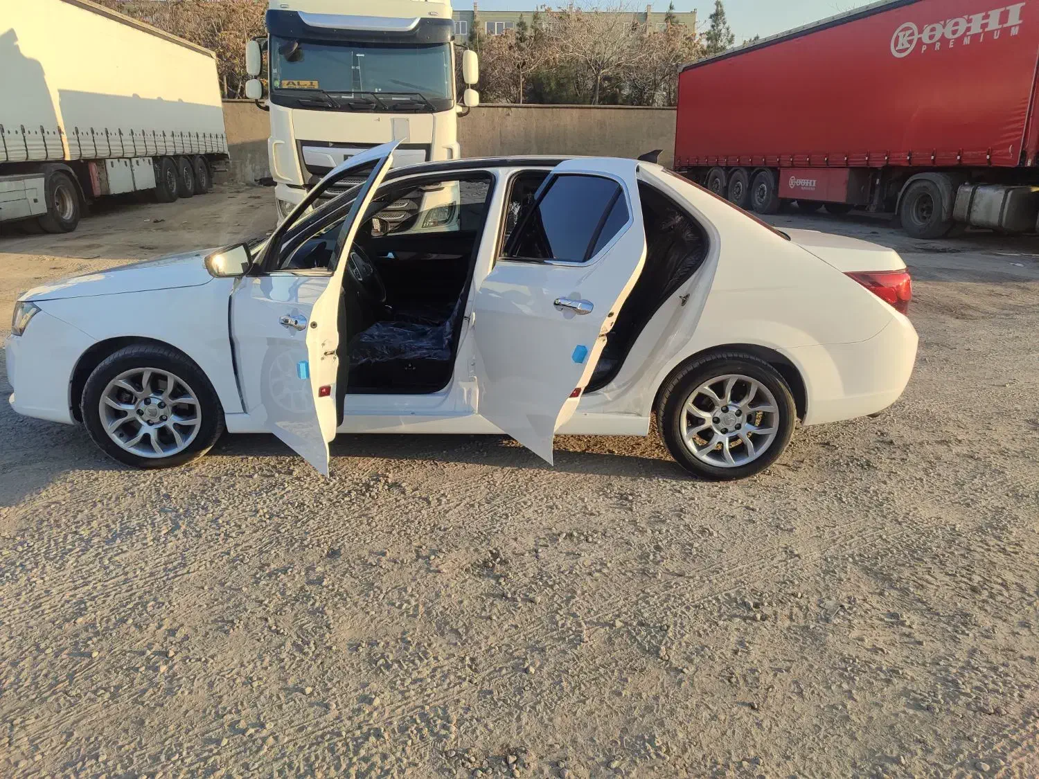 دنا پلاس توربو ۶دنده سانروف دار ،مدل۱۴۰۱|خودرو سواری و وانت|تبریز, |دیوار