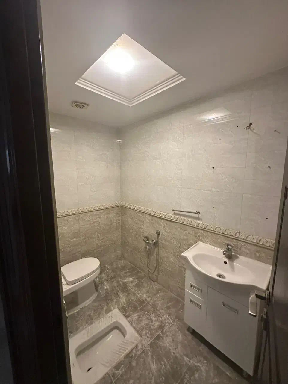 ۲۰۰ متر سعادت اباد بازدید اخر