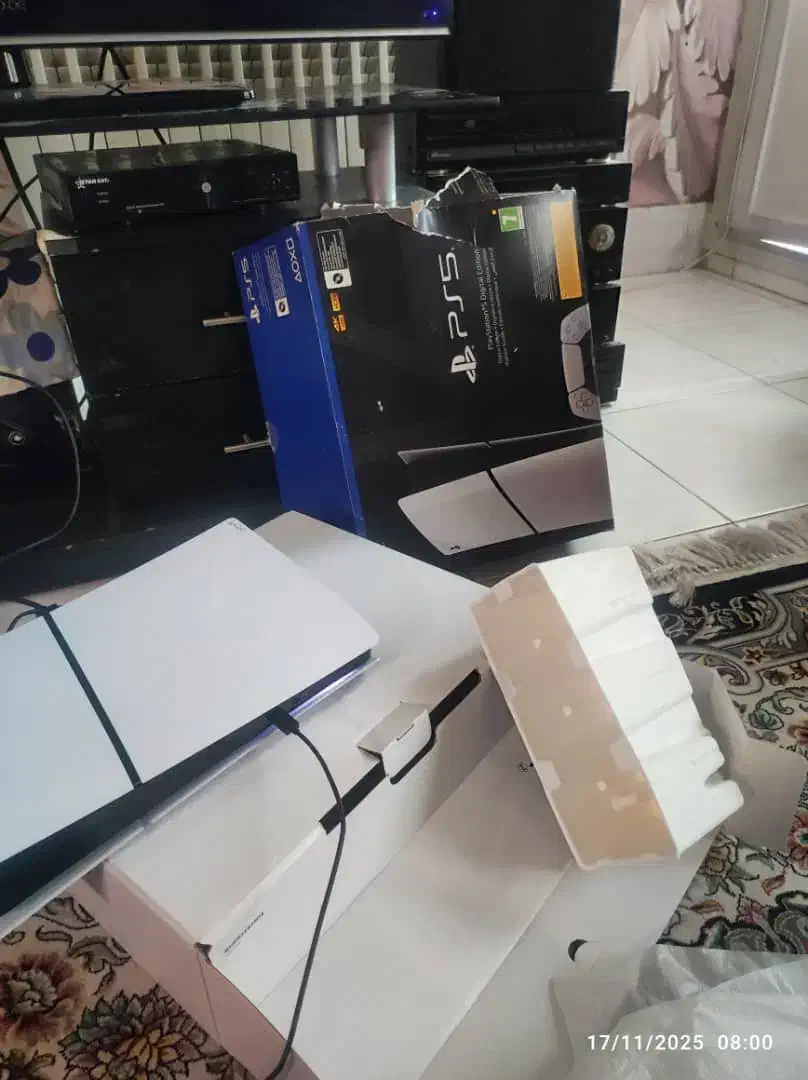 Ps5 slim دیجیتال فول بازی تکدسته نو نو زیر قیمت|کنسول، بازی ویدئویی و آنلاین|ابرکوه, |دیوار