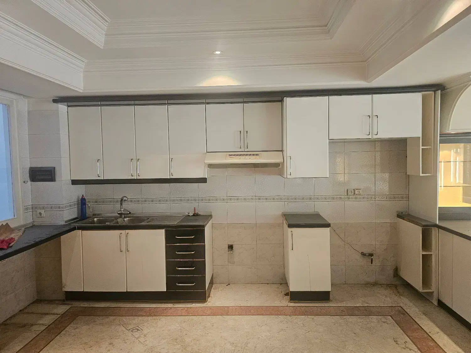 کابینت ۱۵ متر زمینی و ۷ متر هوایی فوق العاده تمیز|مصالح و تجهیزات ساختمان|تهران, زعفرانیه|دیوار