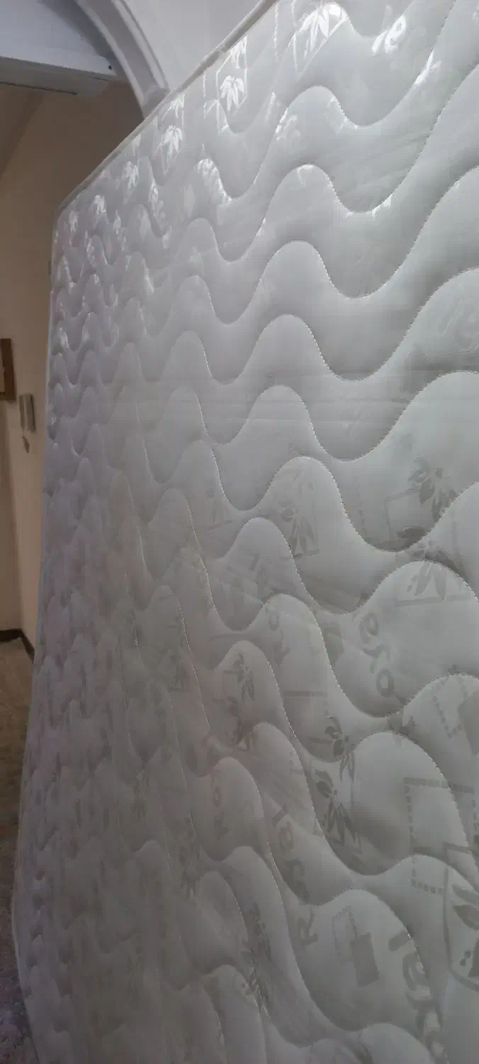 تشک خوشخواب کاملا نو و سالم|تشک تختخواب|دورود, |دیوار