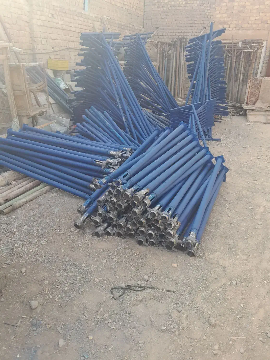 جک وقالب|مصالح و تجهیزات ساختمان|قم, وادی السلام|دیوار