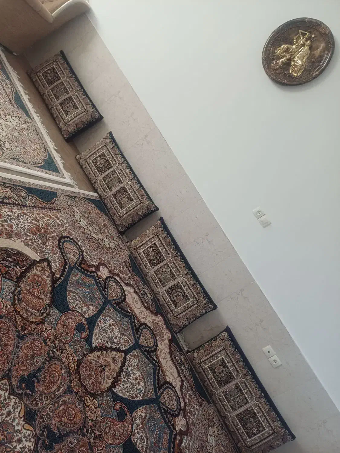 فرش و پشتی|فرش|چناران, |دیوار