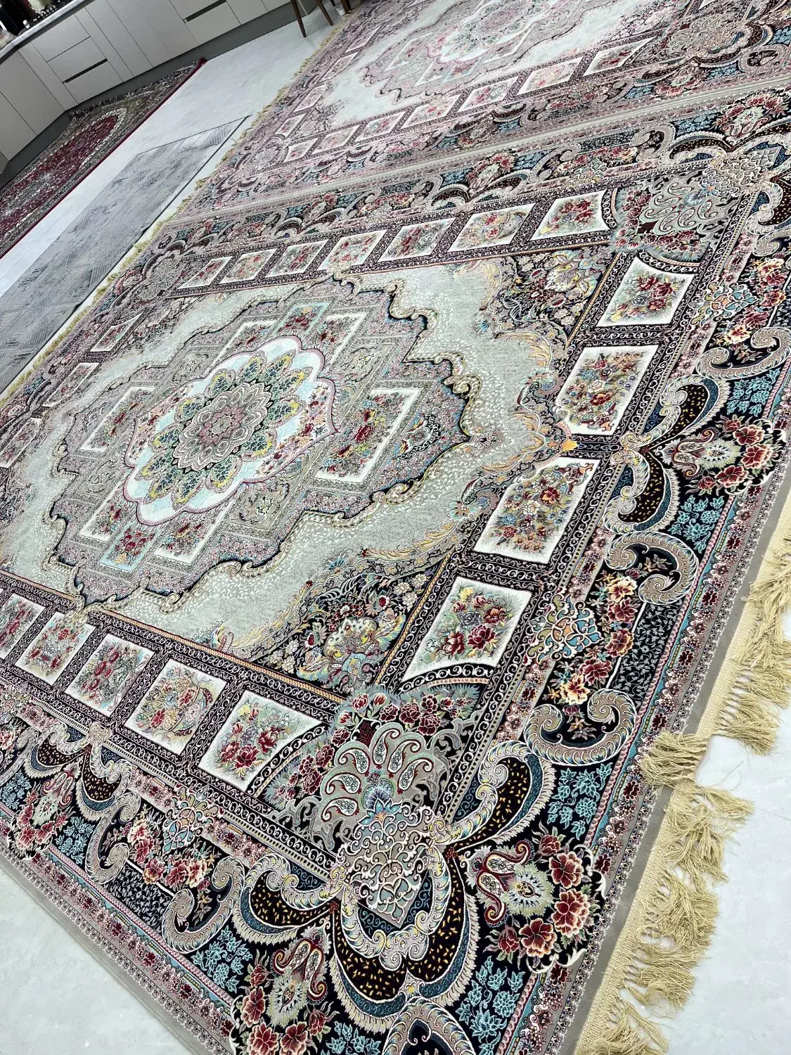 فرش ۹متری و ۱۲ متری|فرش|رباط‌کریم, رباط‌کریم|دیوار