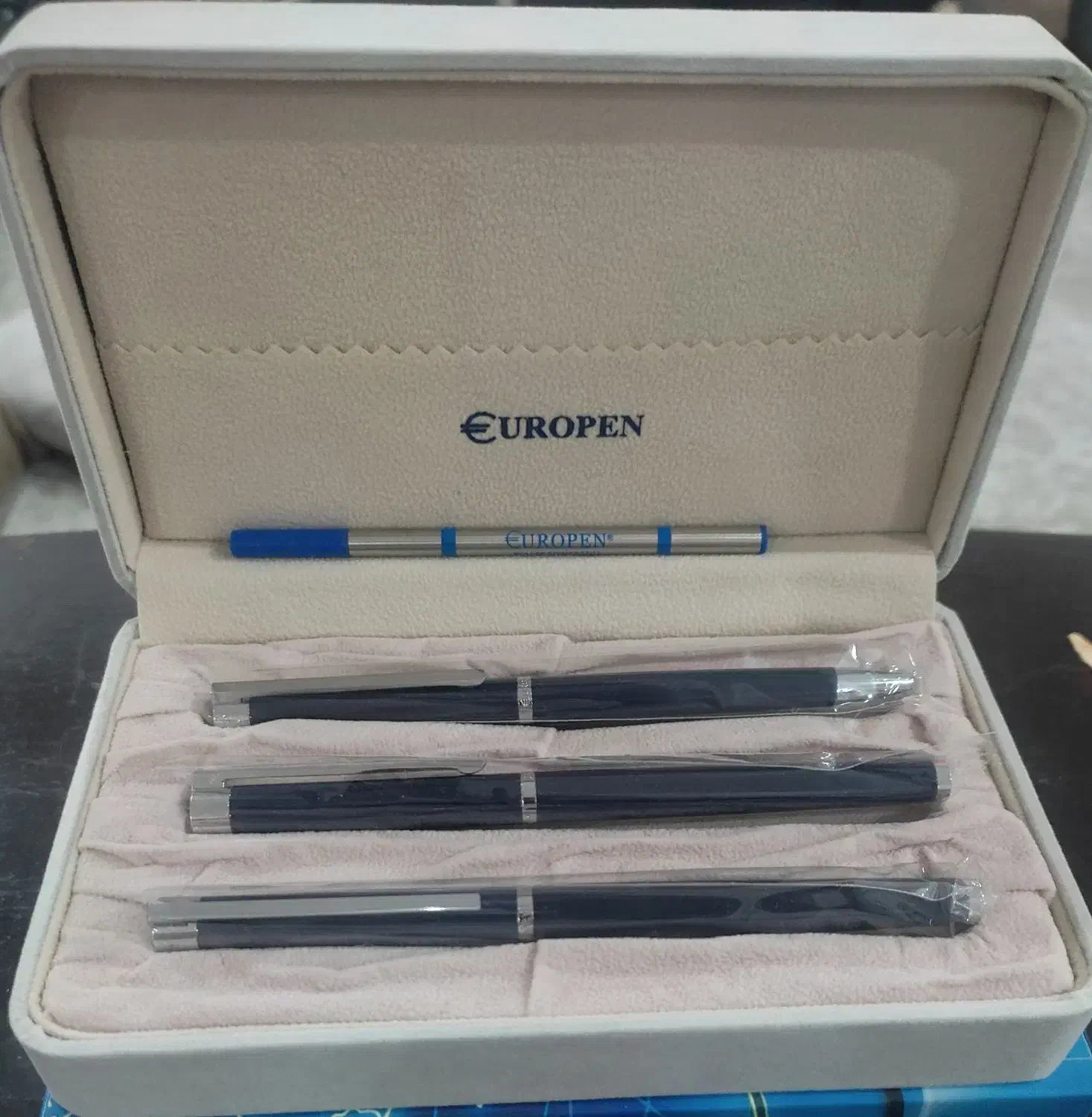 فروش ست کامل خودکار و روان نویس و خودکار UROPEN|لوازم التحریر|شیراز, میرزاکوچک خان|دیوار