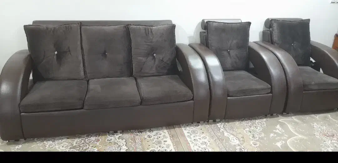 باسلام دو سرویس مبل هر کدام هفت نفره|مبلمان خانگی و میز عسلی|همدان, |دیوار