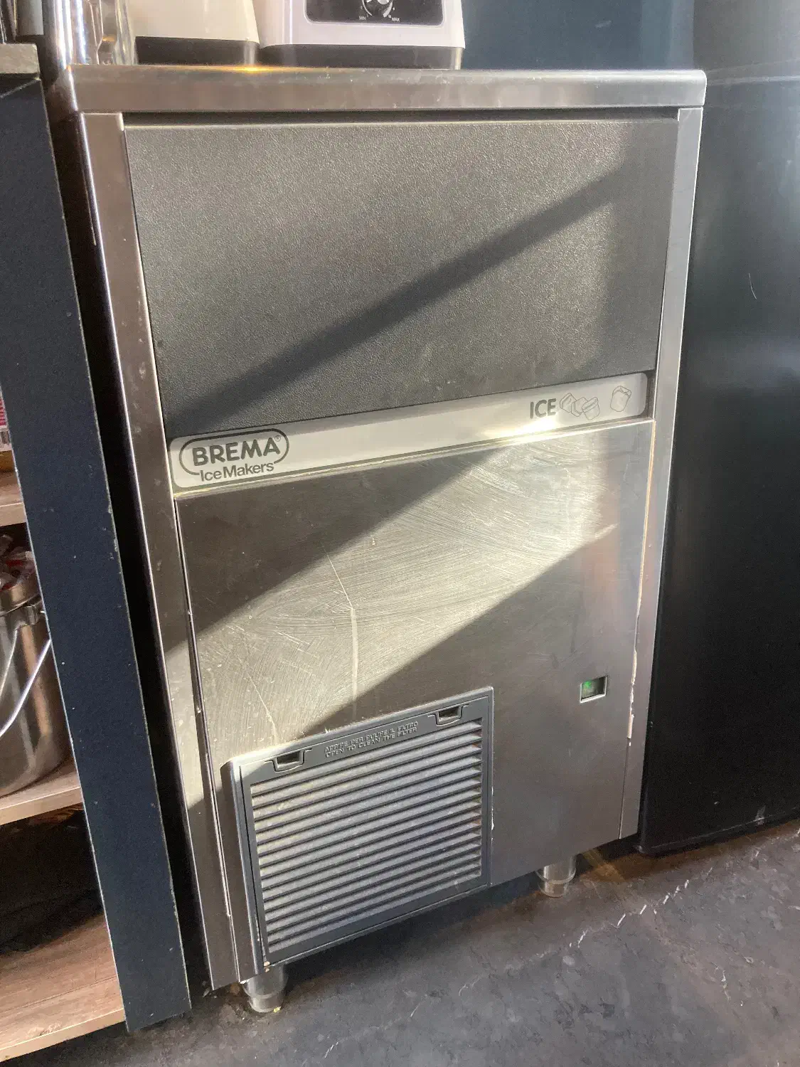یخ ساز بریما BREMA|کافی‌شاپ و رستوران|مشهد, ویلاشهر|دیوار