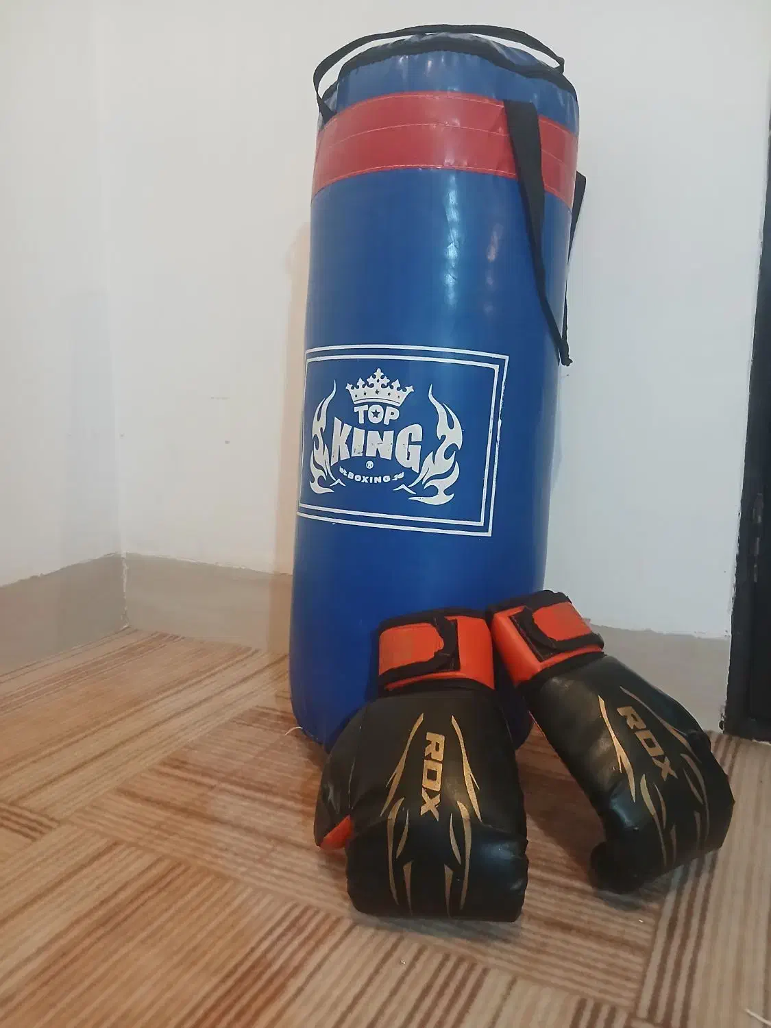 کیسه بوکس و دستکش|تجهیزات ورزشی|شاهرود, |دیوار