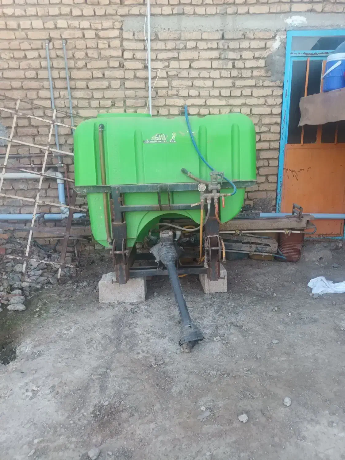 سمپاش موتور ایتالیایی ۶۰۰ لیتری|ماشین‌آلات صنعتی|بندر ترکمن, |دیوار