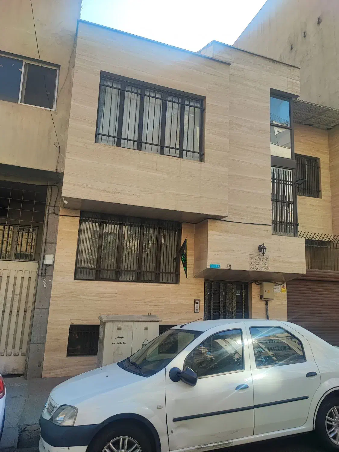 آپارتمان 130متری مسکونی