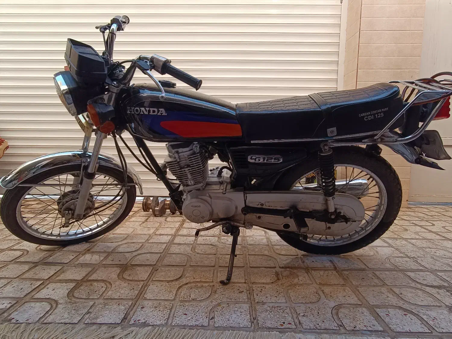 فروش یک موتور هوندا 125 مدل 95 تمیز|موتورسیکلت|شیراز, کفترک|دیوار