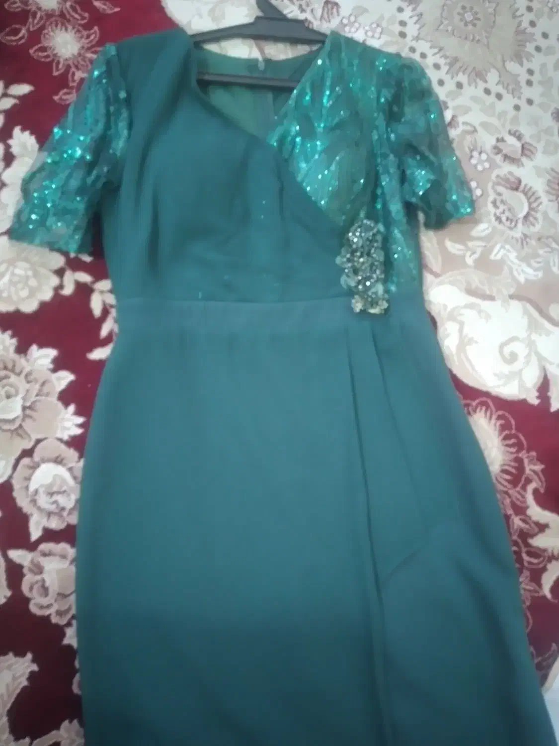 لباس مجلسی|لباس|زرند, |دیوار