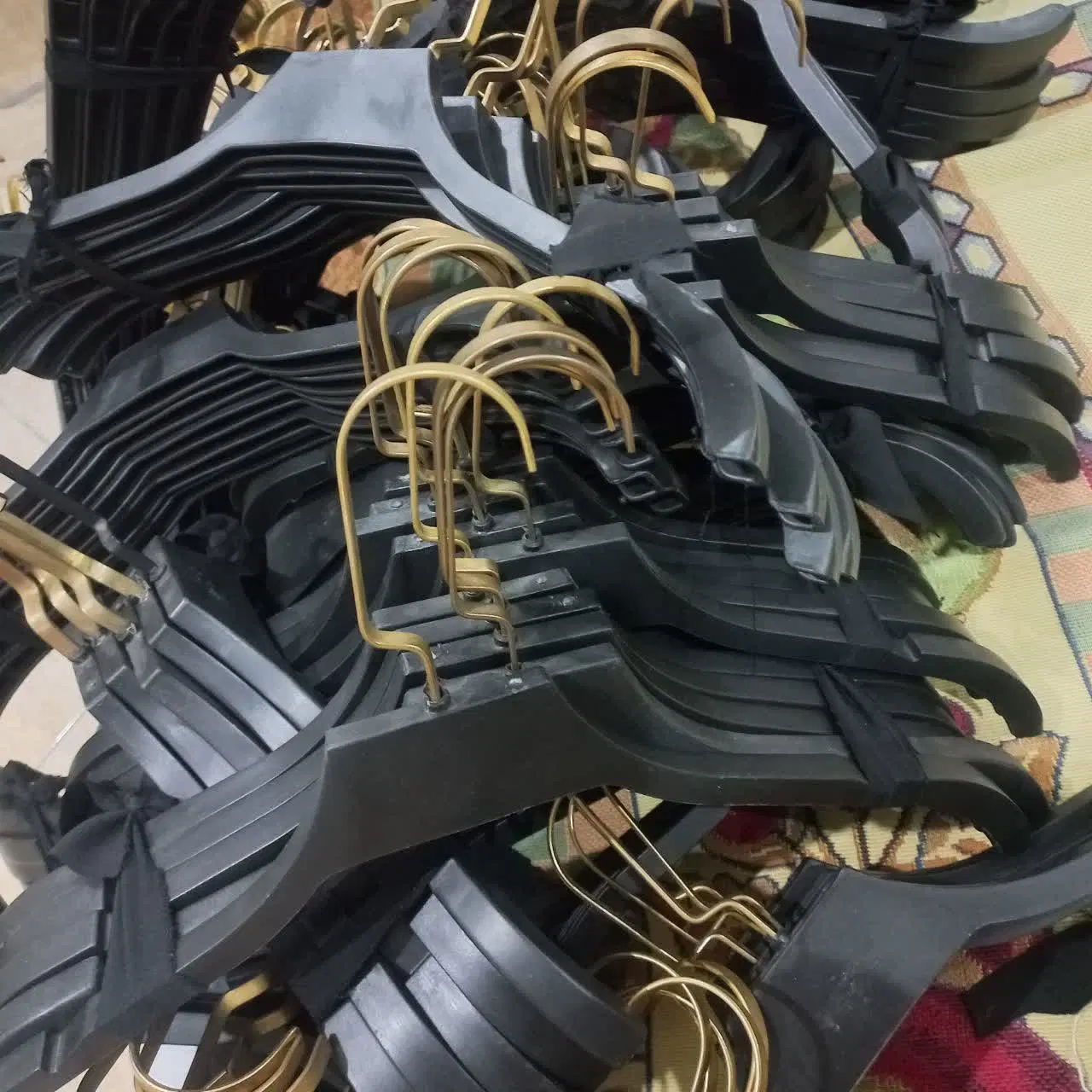 چوبکار لباس و چوبکار دوگیره شلوار جنس خوب|بندرخت و رختآویز|تهران, هفده شهریور|دیوار