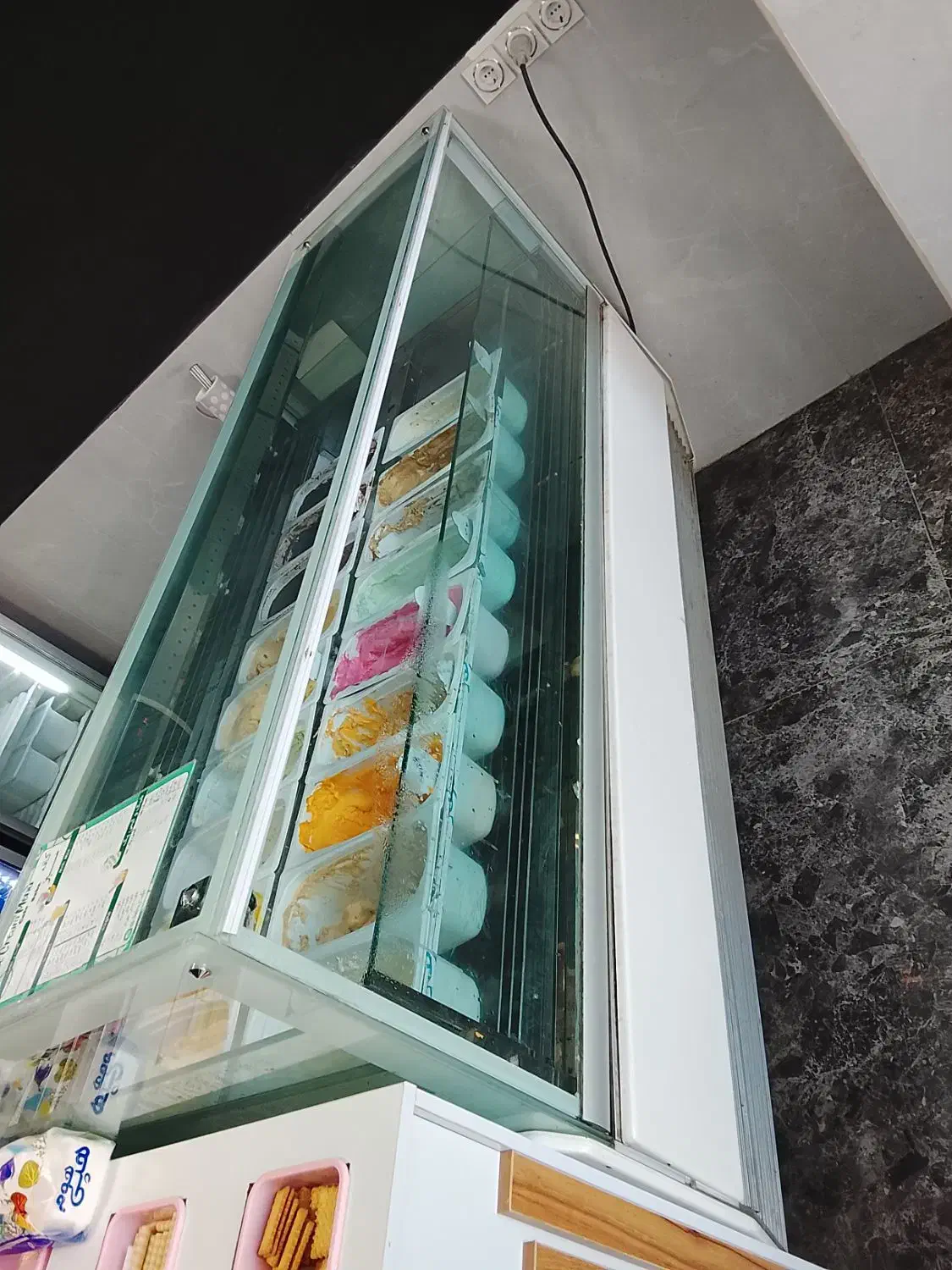 یخچال تاپینگ بستنی پارس گل|کافی‌شاپ و رستوران|گرگان, |دیوار