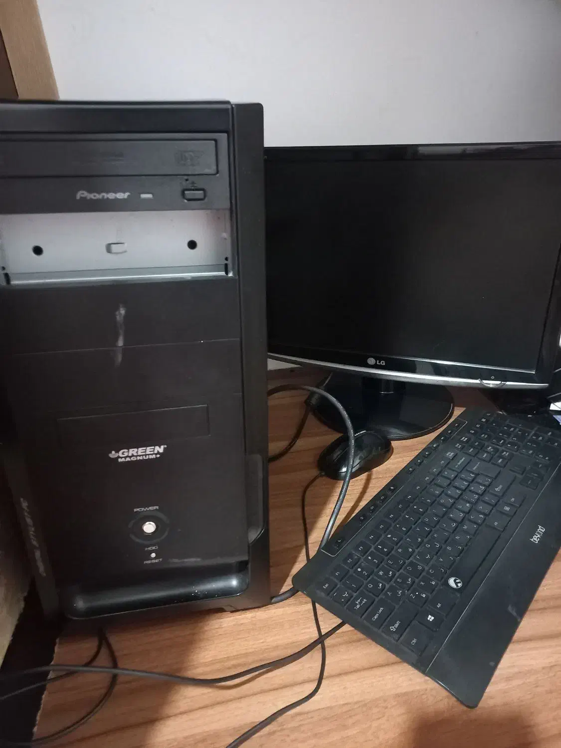 کامپیوتر|رایانه رومیزی|رودسر, |دیوار