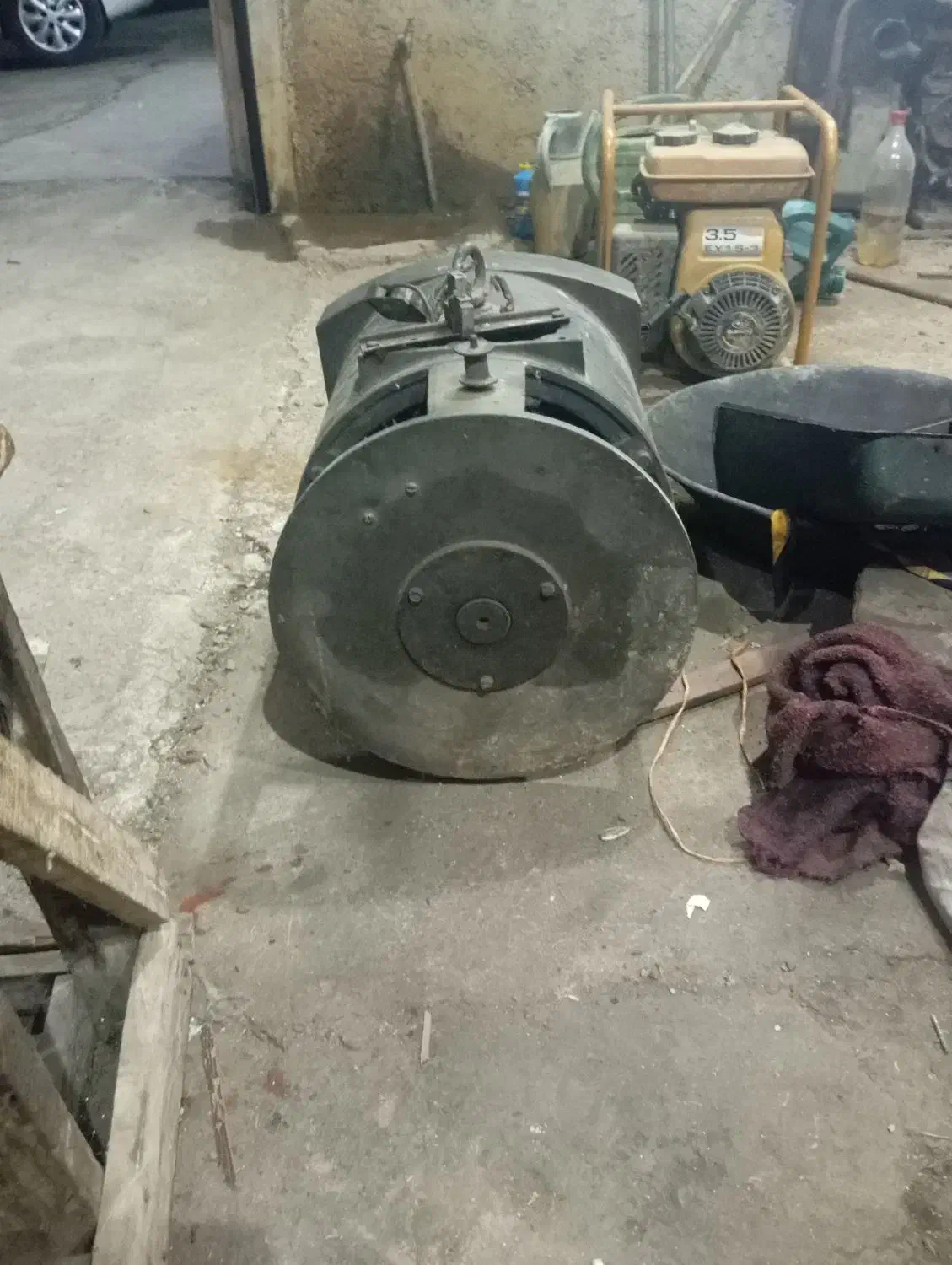 دینام 12.5kvسه فاز|ماشین‌آلات صنعتی|رشت, پسیخان|دیوار