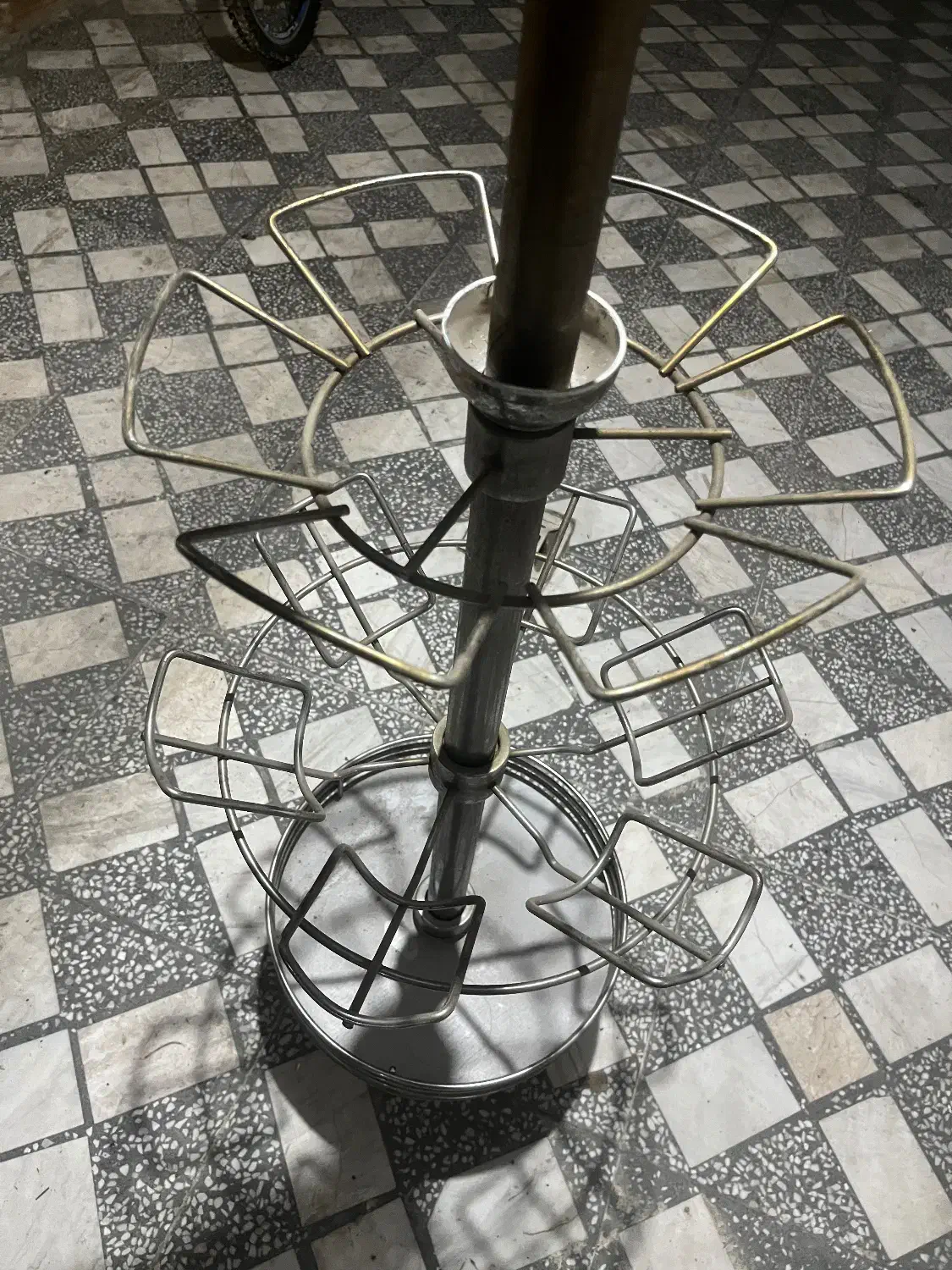 استندبارولیوان|آب‌چکان و نظم‌دهنده ظروف|قائم‌شهر, |دیوار