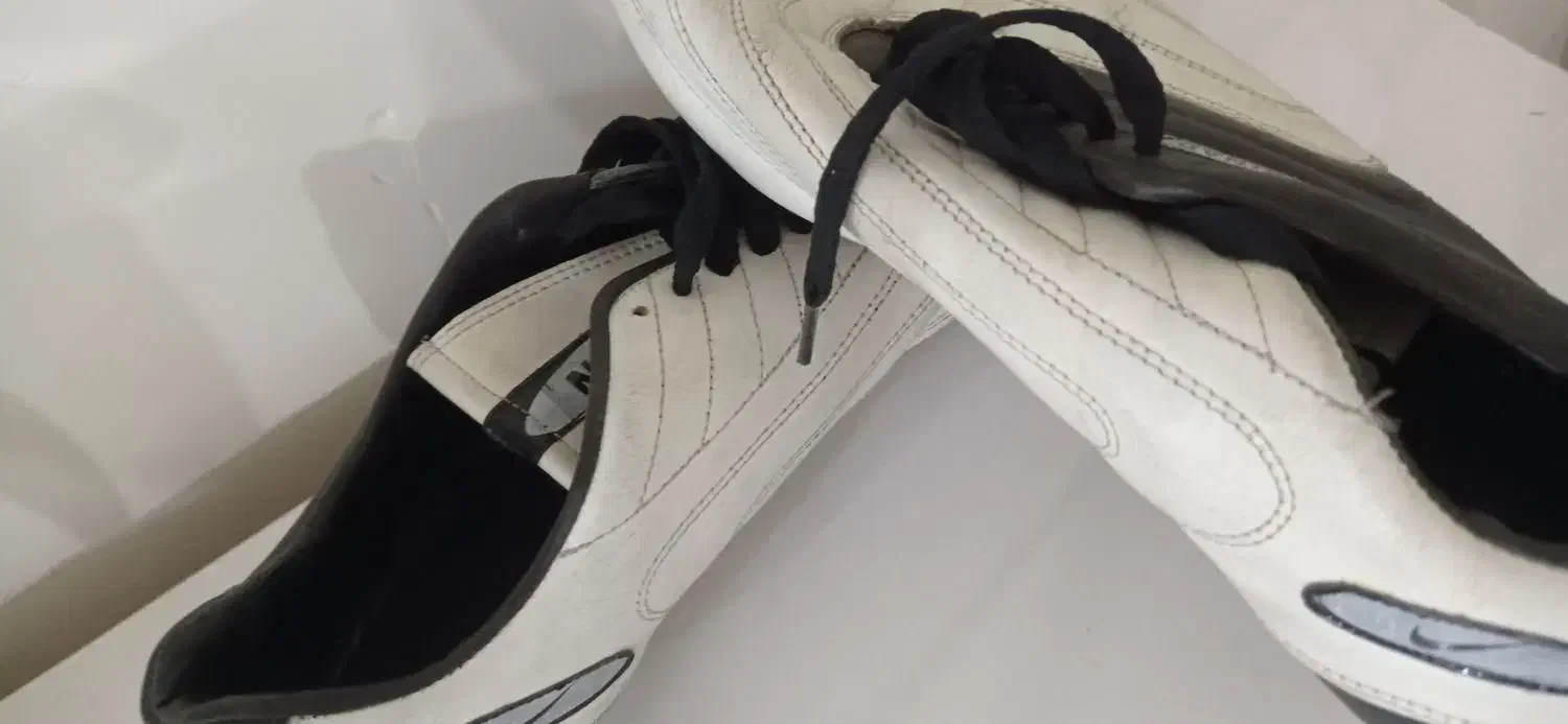 کفش فوتبالی نو|کیف، کفش، کمربند|کوهدشت, |دیوار