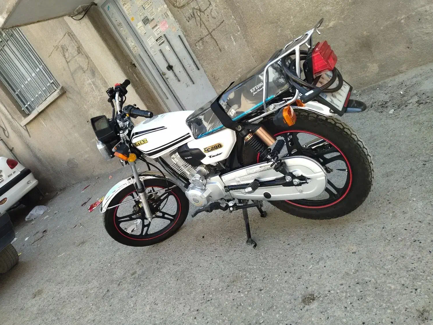 موتور همتاز 1404 همه چی فابریک|موتورسیکلت|کرمانشاه, |دیوار