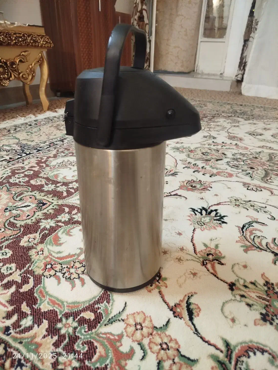 قلیون برنجی و فلاکس|صنایع دستی و سایر لوازم تزئینی|تربت‌حیدریه, منظر|دیوار