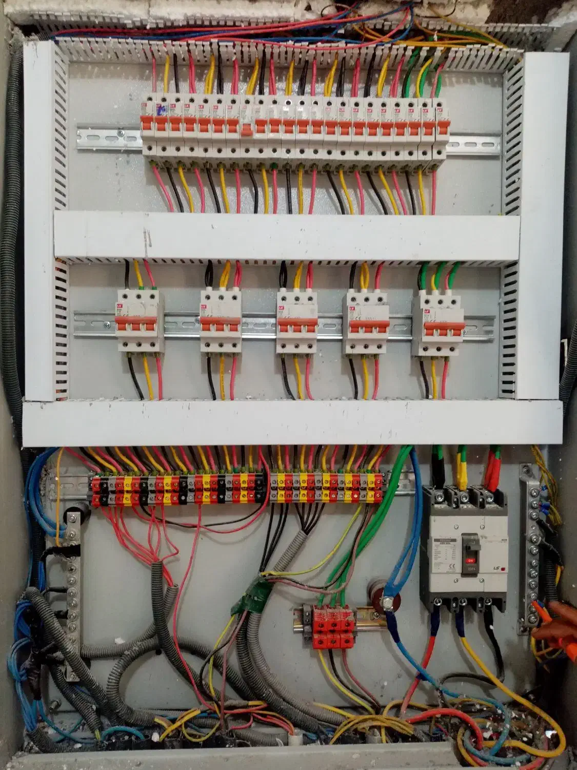 برقکاری ساختمان و دوربین مداربسته و...|خدمات پیشه و مهارت|چابهار, |دیوار