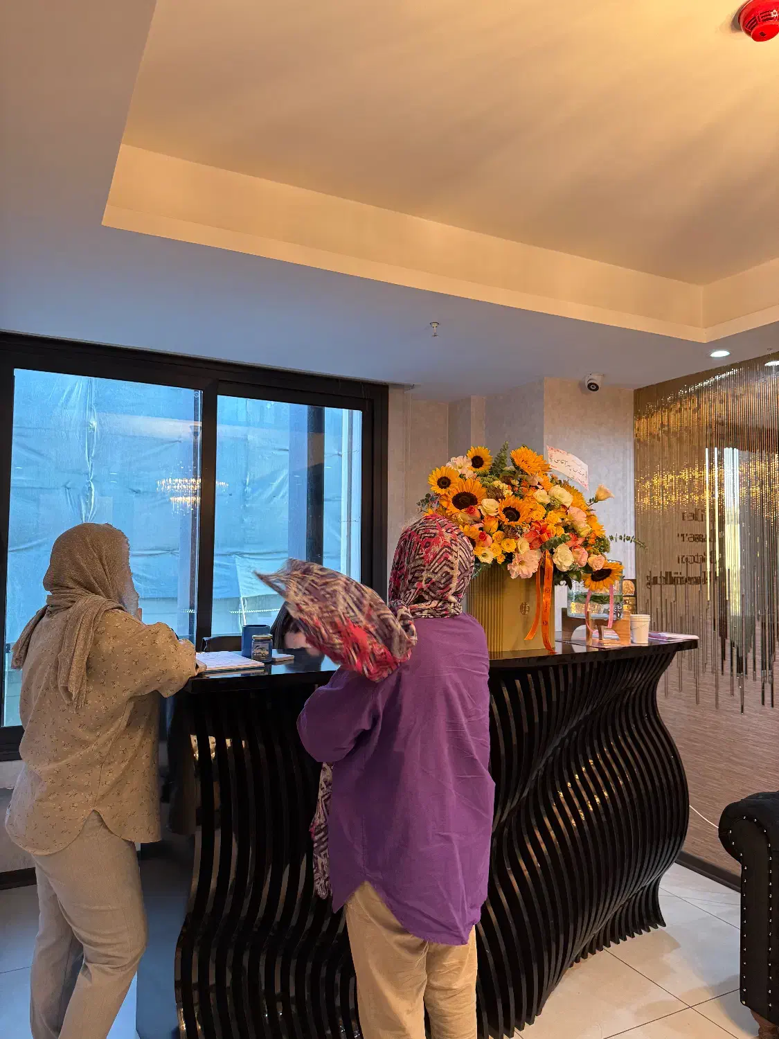 استخدام منشی|استخدام درمانی، زیبایی، بهداشتی|اصفهان, هزارجریب|دیوار