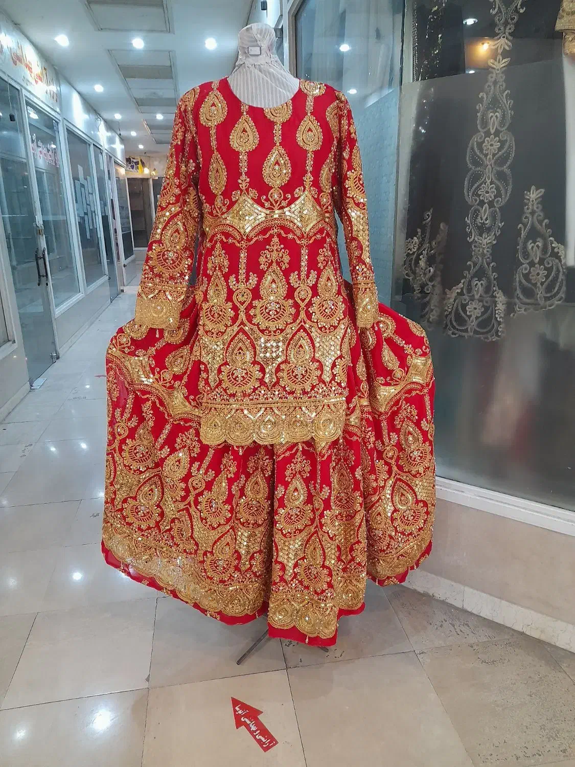 لباس محلی ومجلسی فروش وکرایه|لباس|لنجان, |دیوار