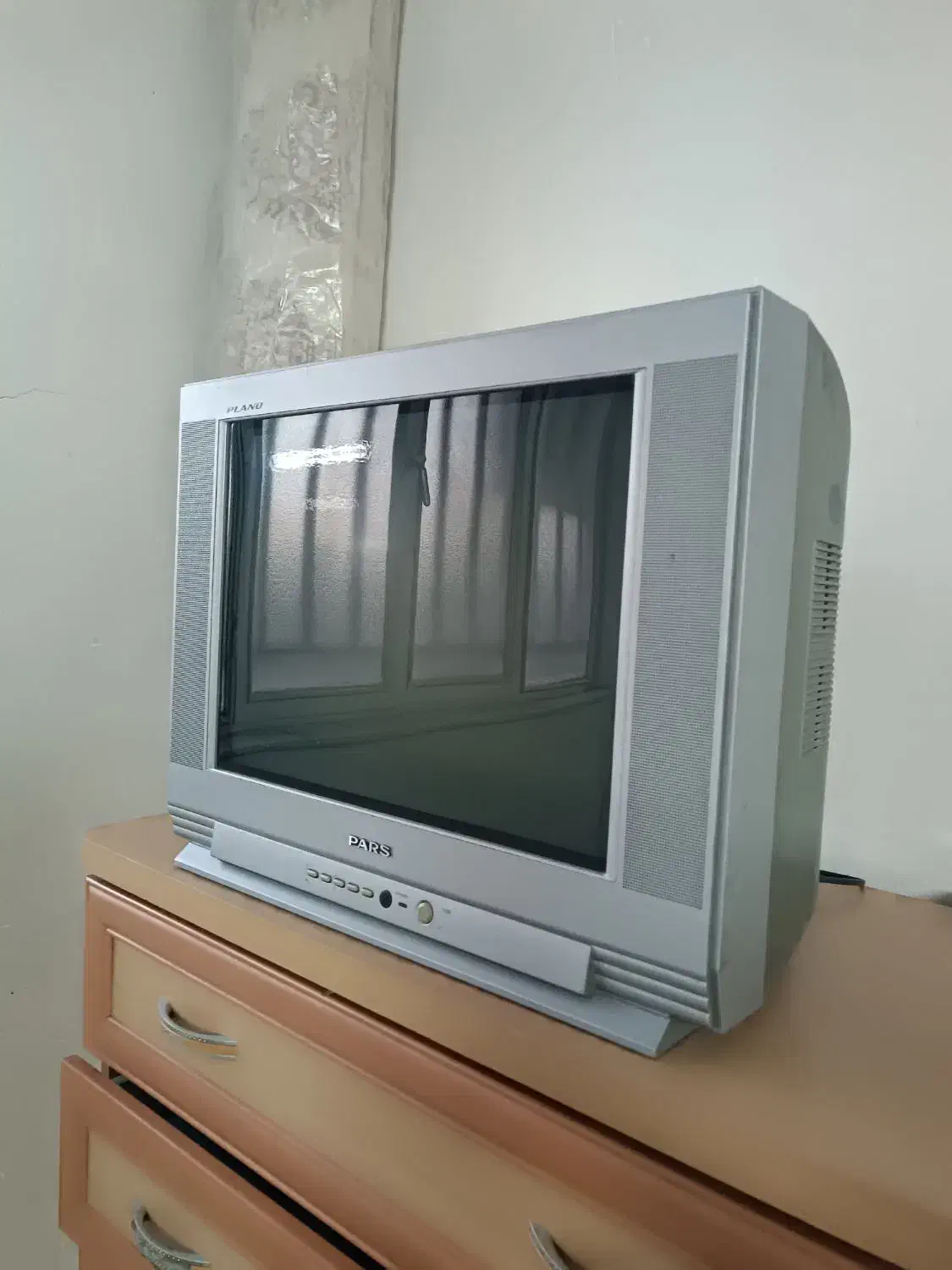 تلوزیون همراه با دستگاه دیجیتال|تلویزیون و پروژکتور|گنبد کاووس, |دیوار