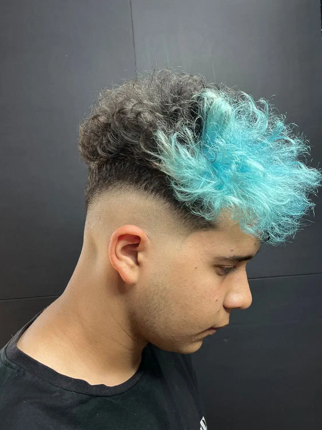 اعطای نمایندگی آرایشگاه مردانه سِزار شغلی پر درامد|استخدام درمانی، زیبایی، بهداشتی|کیش, |دیوار