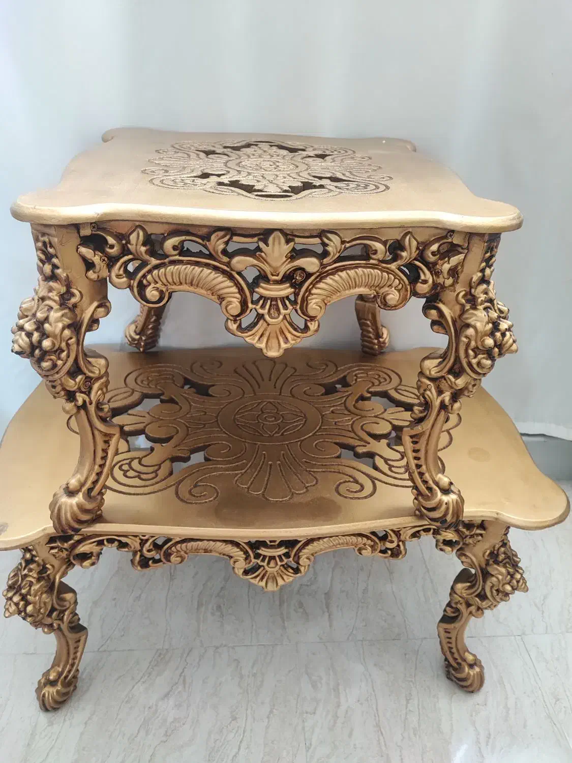 سه عدد جلومبلی طلایی|مبلمان خانگی و میز عسلی|تبریز, |دیوار