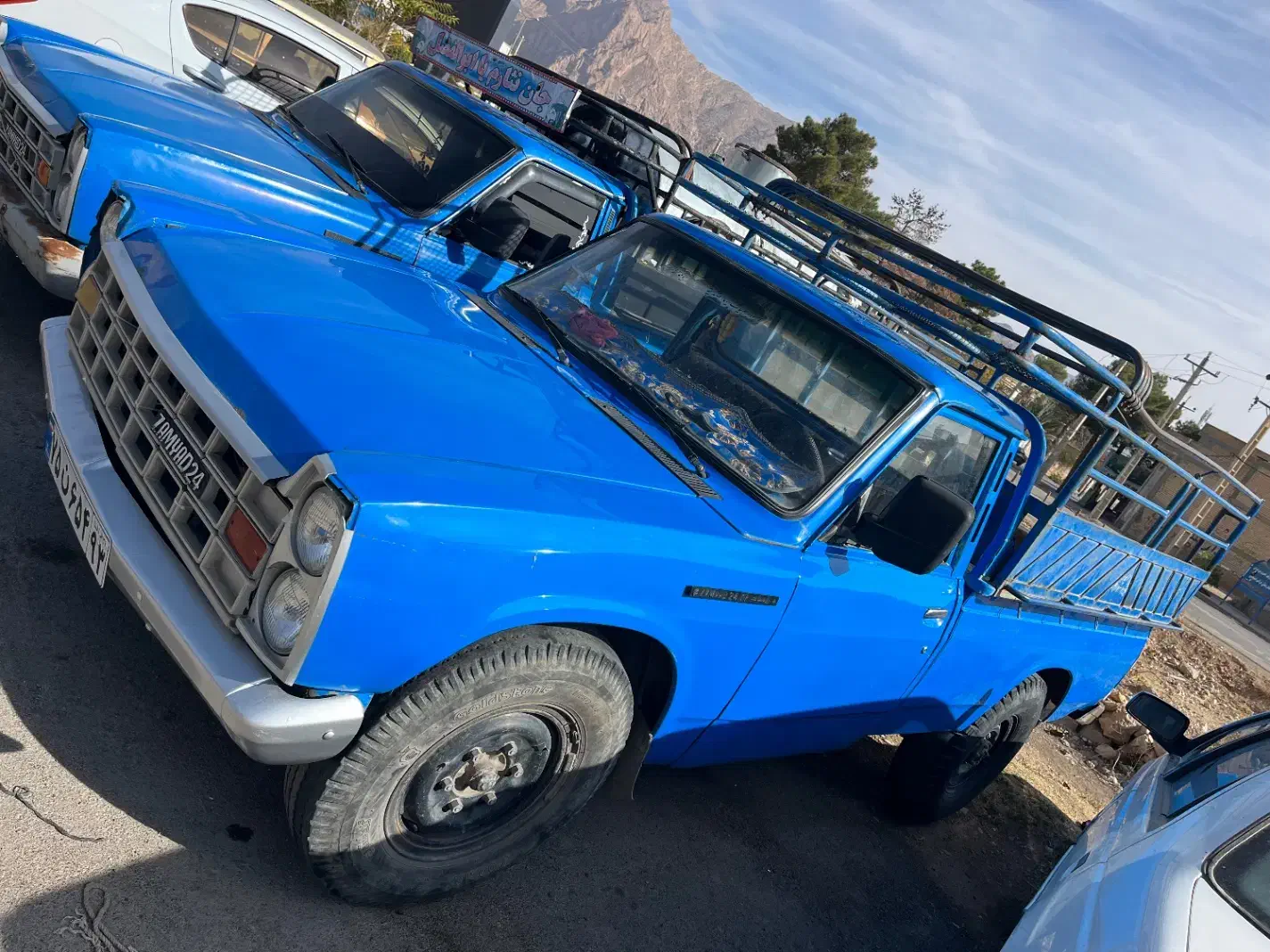 نیسان مدل ۸۴ دوگانه و۸۳ دوگانه استهبان|خودرو سواری و وانت|استهبان, |دیوار