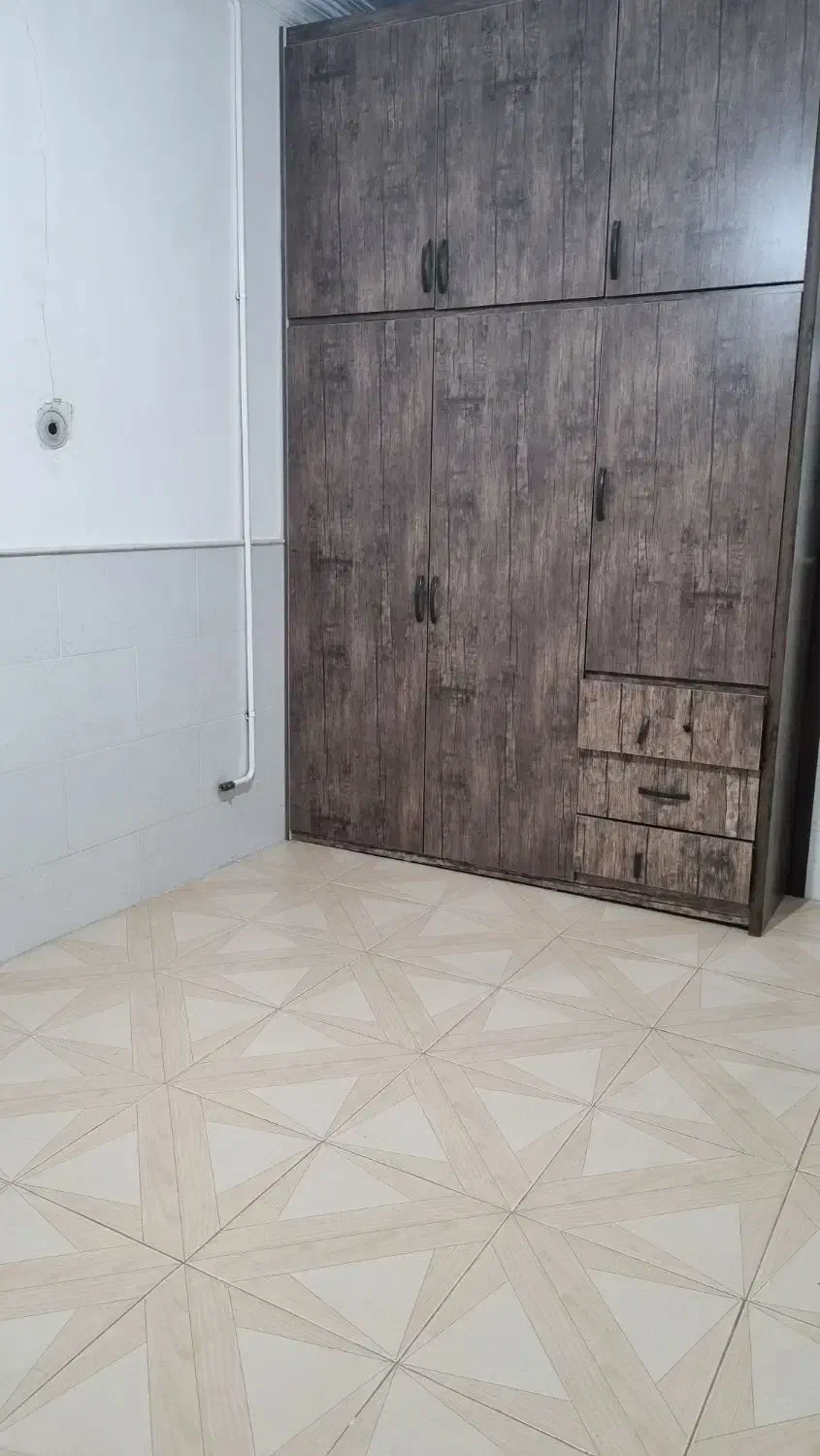 اجاره طبقه اول خ معلم دوخواب شیک و تمیز|اجارهٔ آپارتمان|رفسنجان, |دیوار