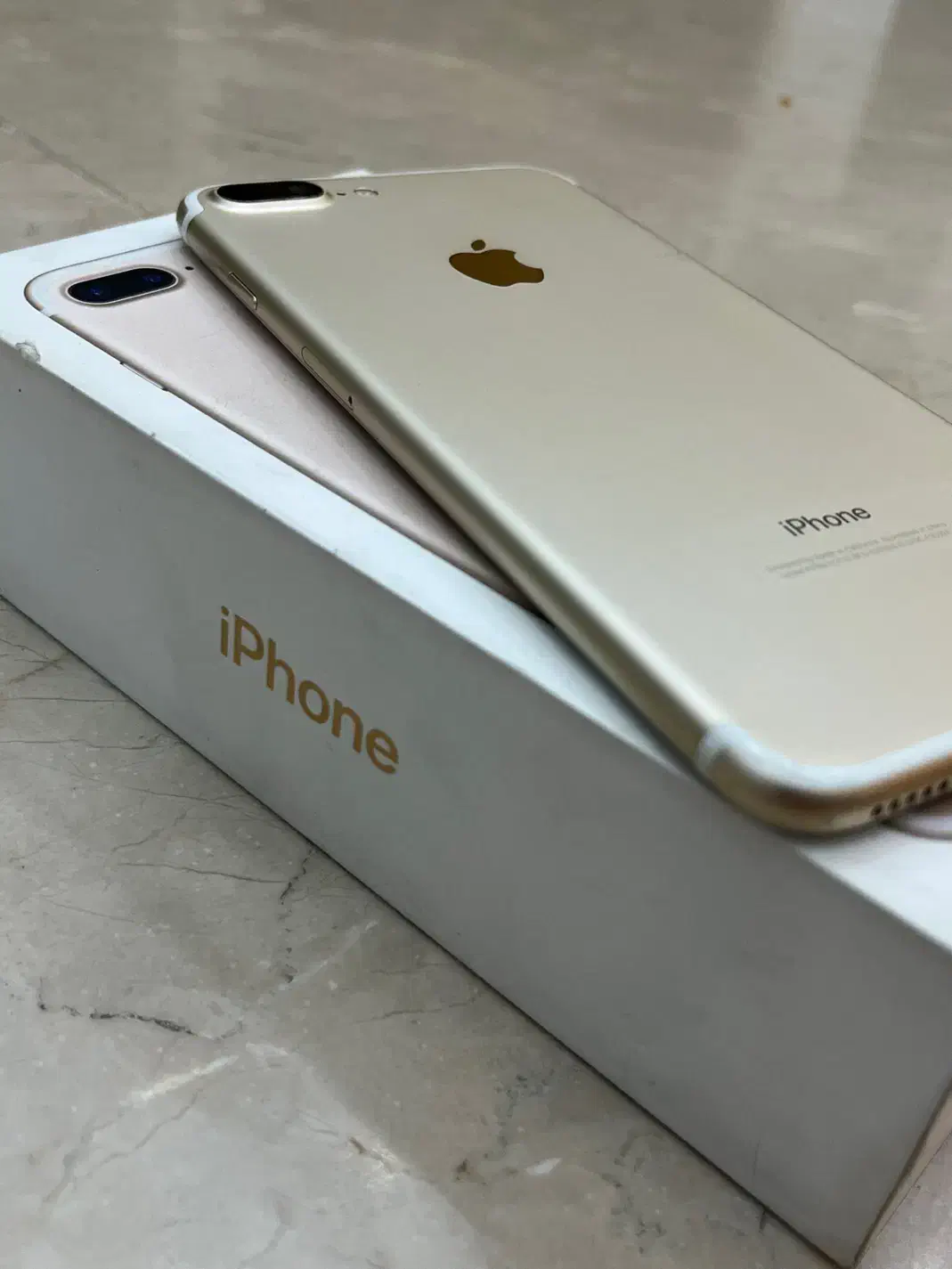 اپل iPhone 7 Plus با حافظهٔ ۱۲۸ گیگ|موبایل|تهران, دریاچه شهدای خلیج فارس|دیوار