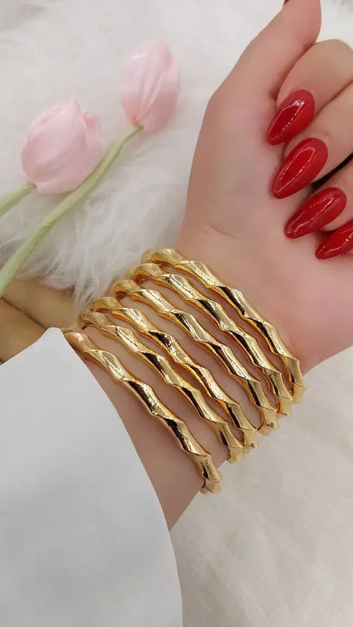 النگو طرح طلا رنگ ثابت|بدلیجات|قم, بیست متری ولیعصر|دیوار