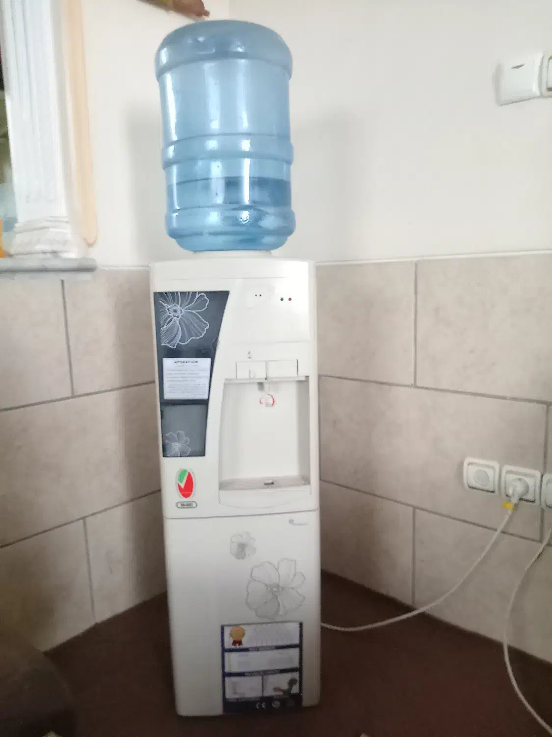 آبسردکن یخچال دار|یخچال و فریزر|شیراز, کوشک میدان|دیوار