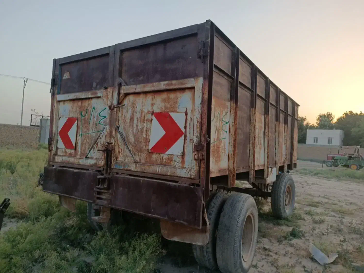 تریلی تراکتوری ۶چرخ سالم سالم|خودرو سنگین|مشهد, شهرک امام سجاد|دیوار