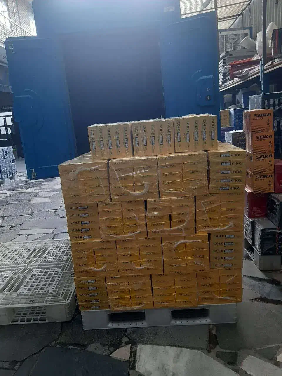 کاغذ|لوازم التحریر|تهران, فلسطین (میدان انقلاب)|دیوار