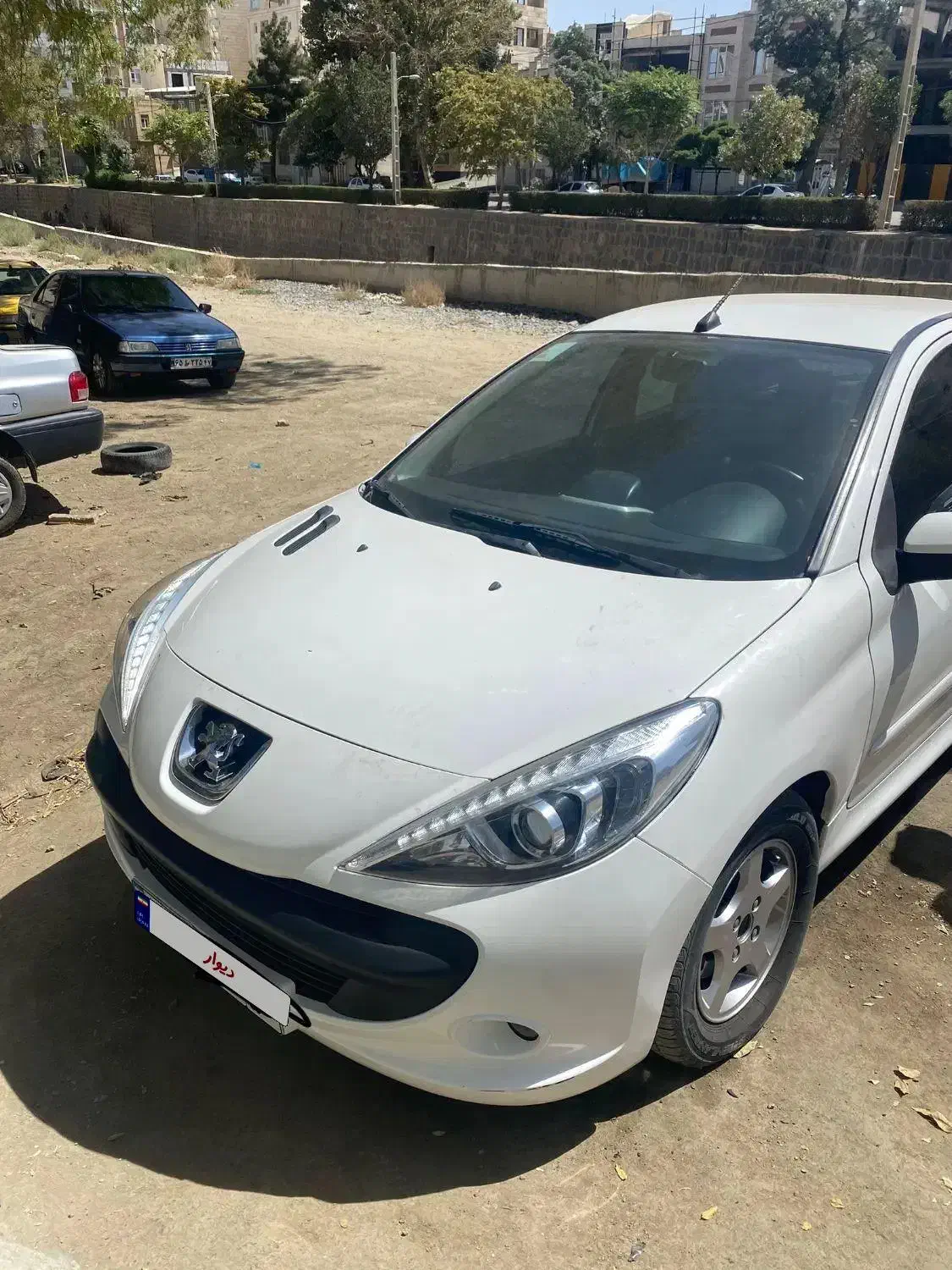 ۲۰۷ مدل ۹۶|خودرو سواری و وانت|اراک, |دیوار