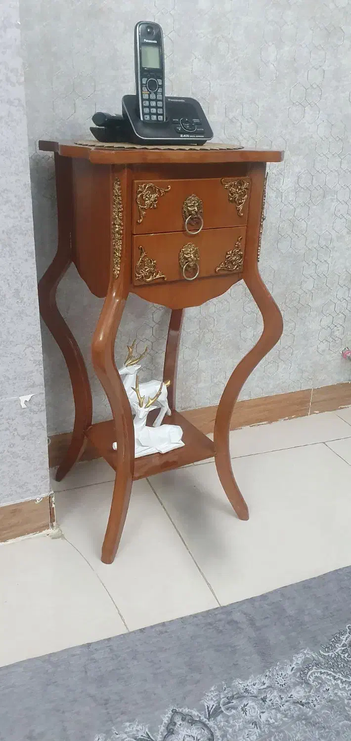 زیر تلفنی|جاکفشی، کمد، دراور|ملایر, |دیوار