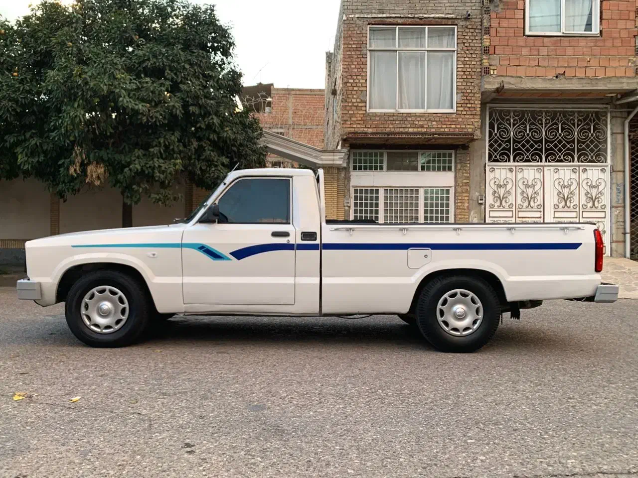 وانت مزدا ۲۰۰۰ مدل ۹۵ دوگانه سوز|خودرو سواری و وانت|آزادشهر, |دیوار